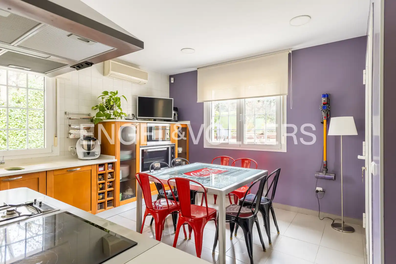 Cocina de Casa o chalet en venta en Boadilla del Monte con Aire acondicionado, Calefacción y Jardín privado