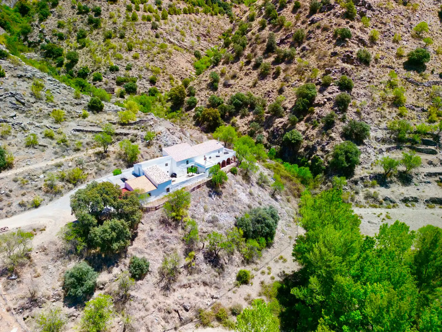 Vista exterior de Finca rústica en venda en Sierro amb Aire condicionat, Calefacció i Jardí privat