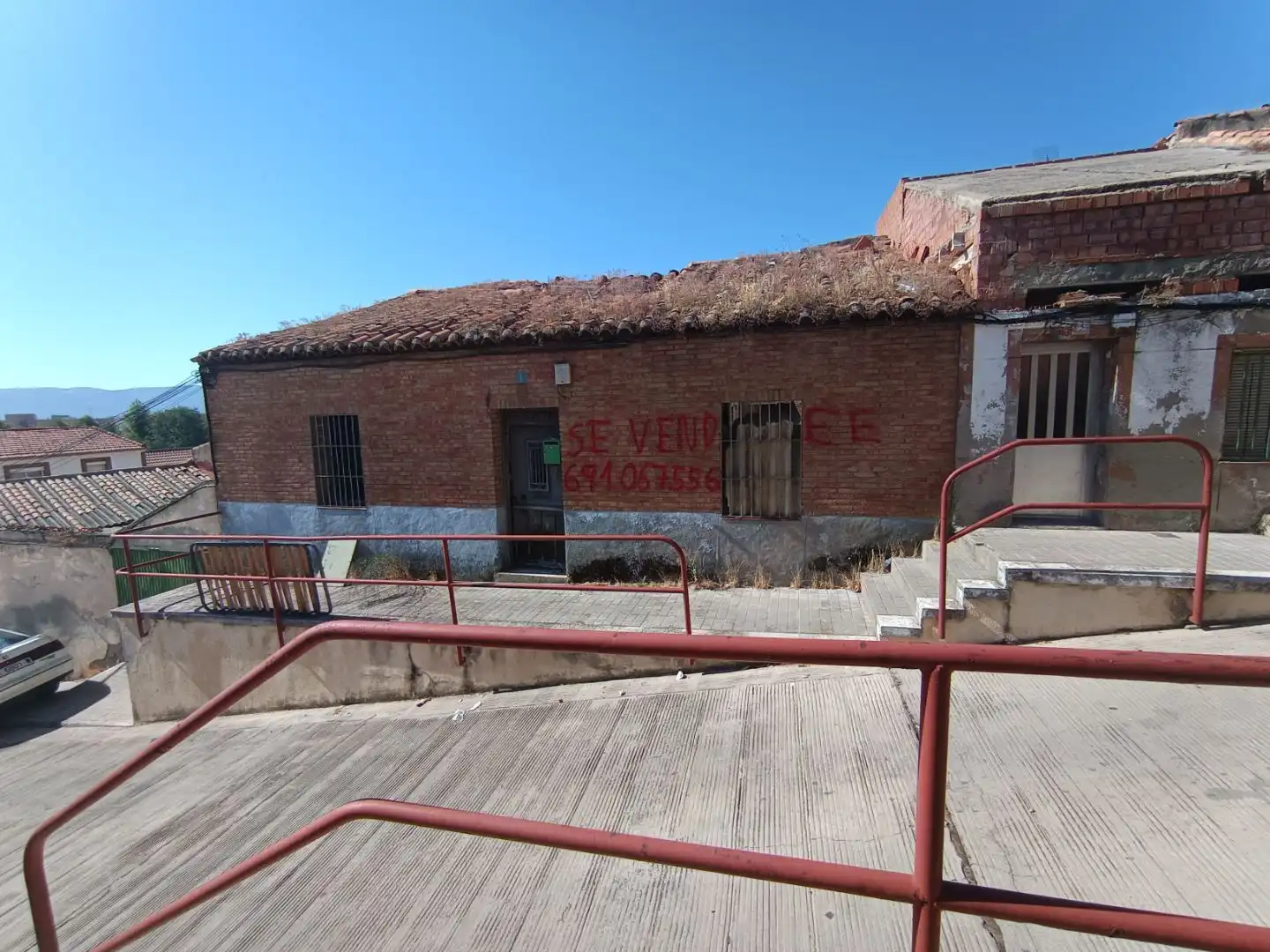 Vista exterior de Casa o xalet en venda en Puertollano