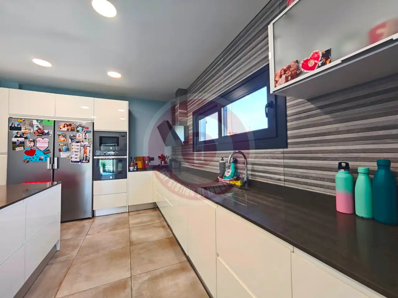Cocina de Casa o chalet en venta en Vélez-Málaga con Aire acondicionado, Jardín privado y Terraza