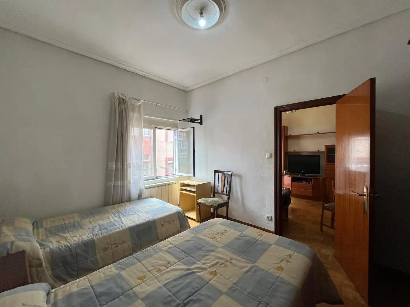 Habitación de Piso de alquiler en Valladolid con Calefacción, Amueblado y Horno