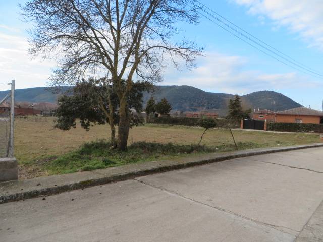 Terreno residencial en Venta en Calle Virgen del Pilar, 3 en Navas de Estena