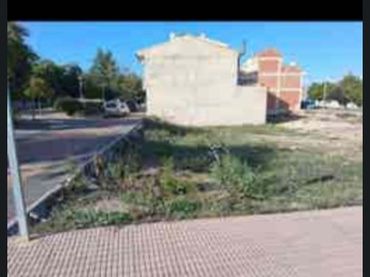 Terreny residencial en venda a Calle Portugales 14