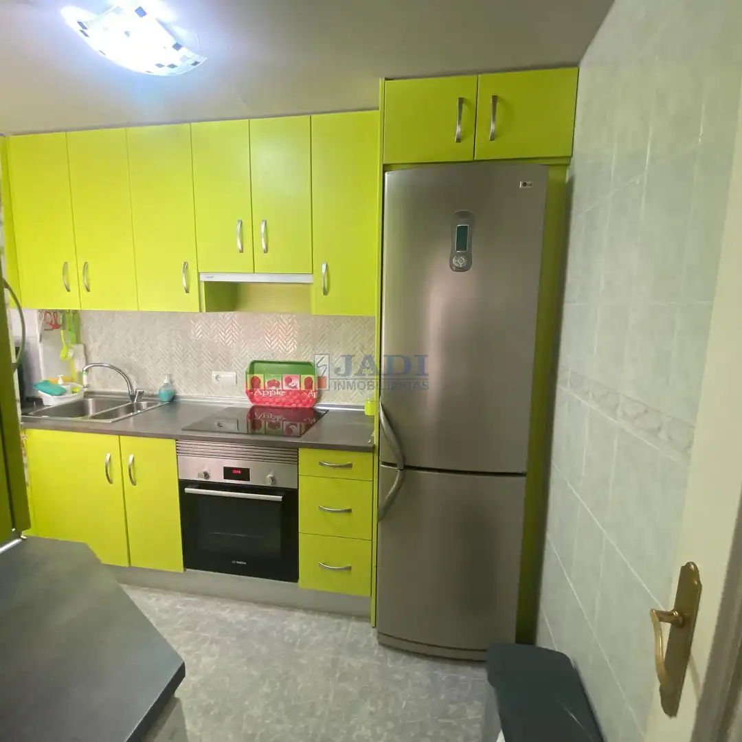Kitchen of Flat for sale in Valdepeñas  with Air Conditioner, Heating and Terrace