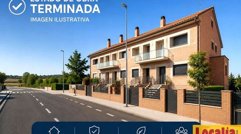 Foto 3 de Casa adosada en venta en Lomas-vd, 23, Valdefresno, León