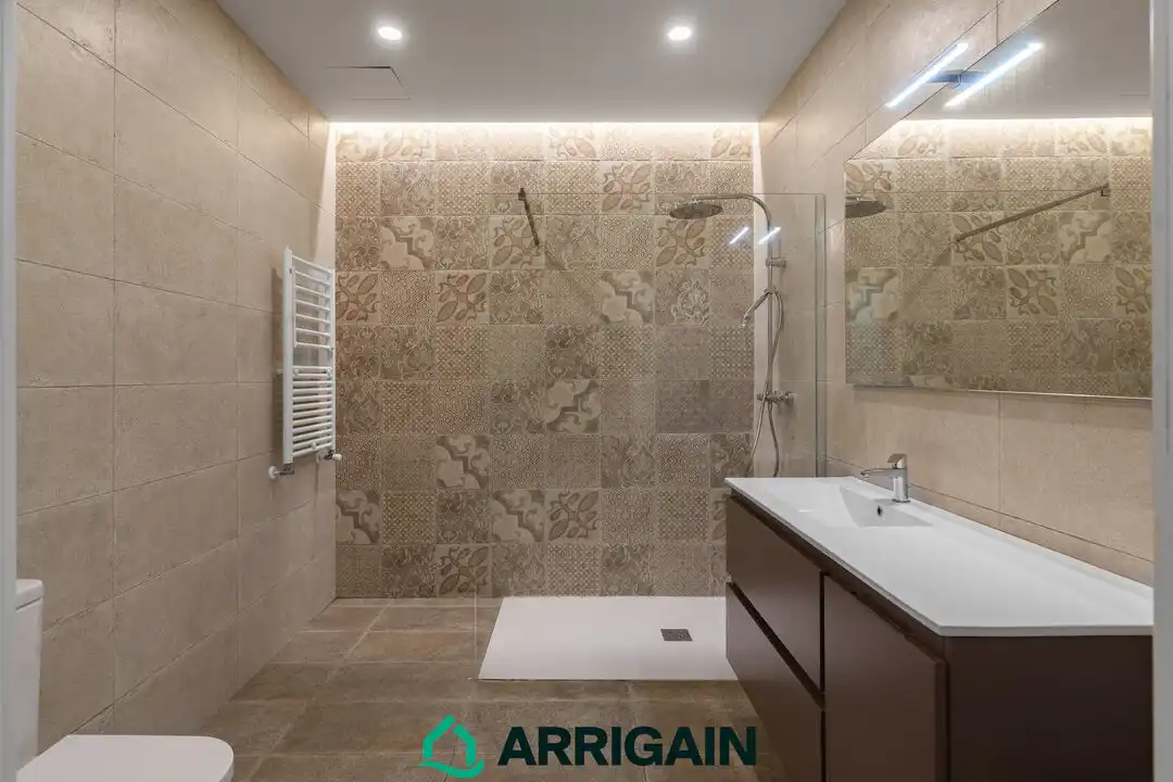 Baño de Piso en venta en Donostia - San Sebastián  con Calefacción, Terraza y Trastero