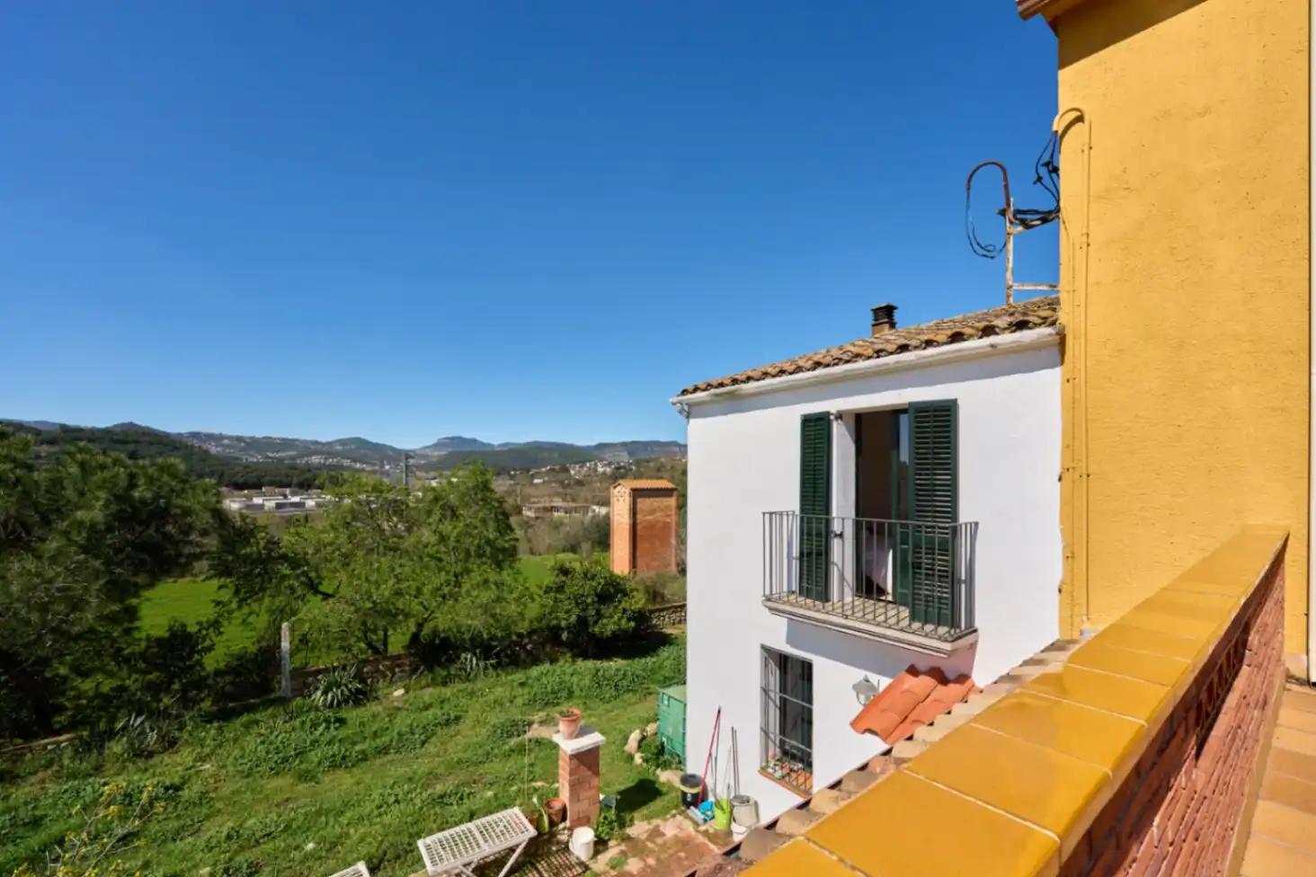 Vista exterior de Finca rústica en venta en L'Ametlla del Vallès con Calefacción, Terraza y Trastero