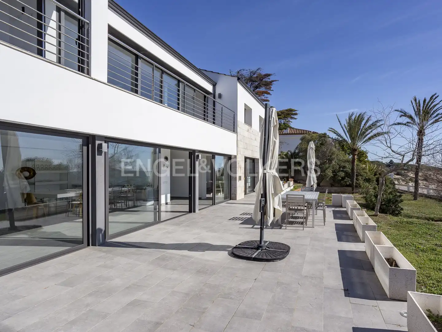 Terrace of Houses for rent in Vilanova i la Geltrú  with Air Conditioner, Heating and Private garden