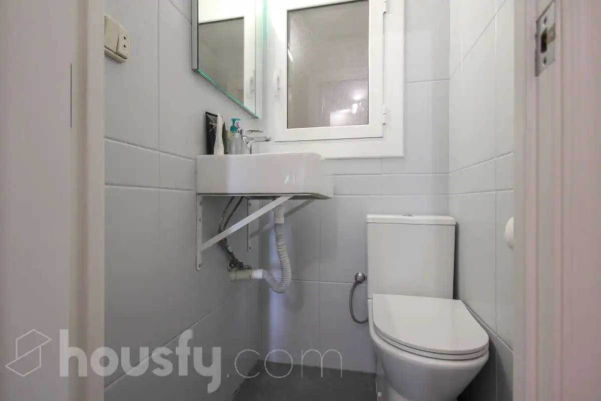 Bany de Pis en venda en Abrera amb Aire condicionat i Balcó