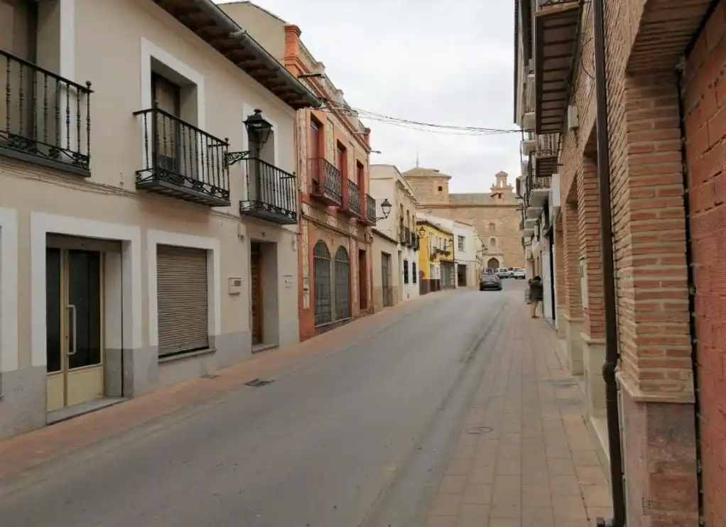 Vista exterior de Local en venda en Consuegra