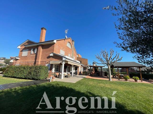 Casa-chalet en Venta en Palau-solità i Plegamans