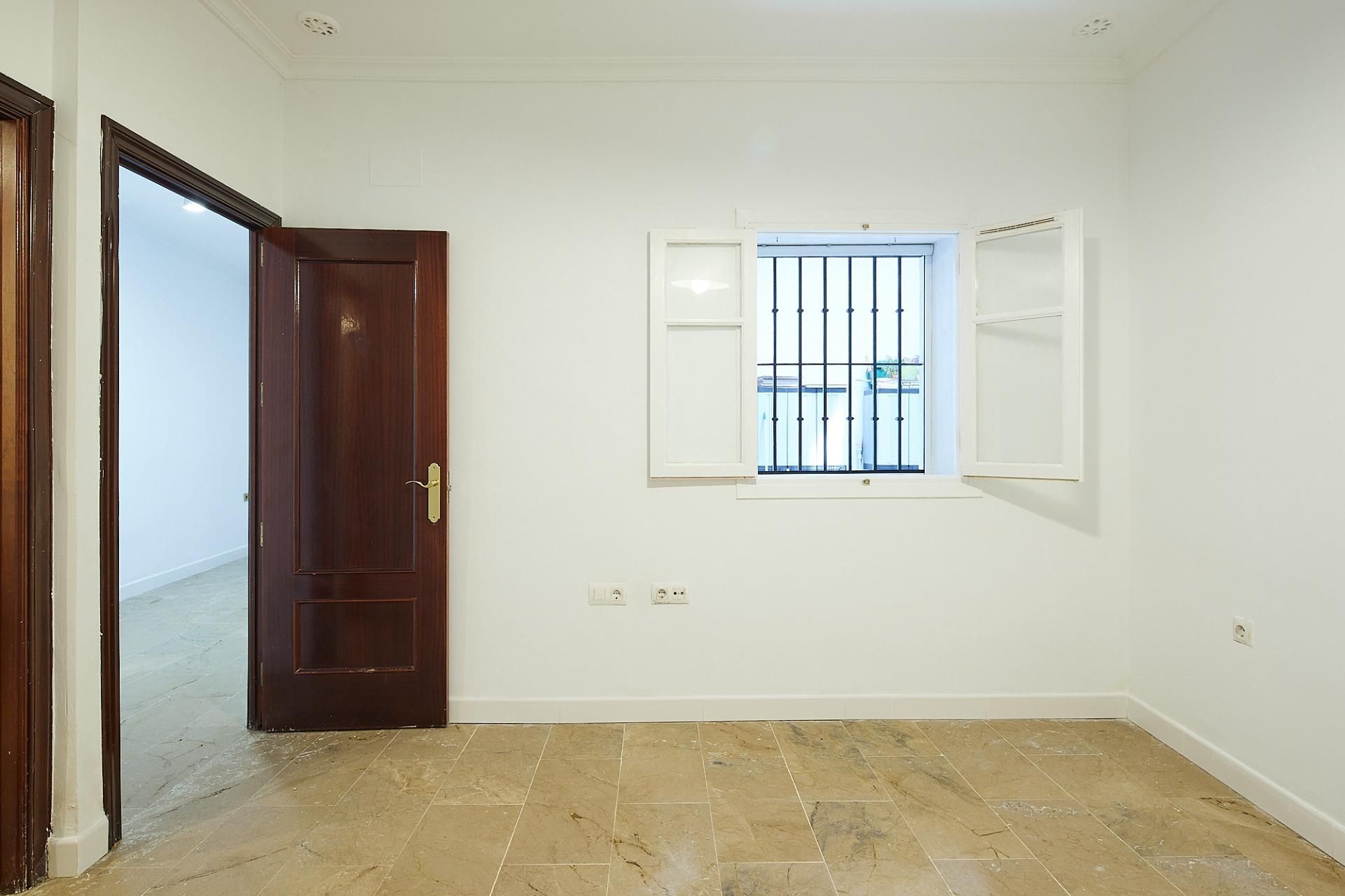 Flat for sale in  Cádiz Capital