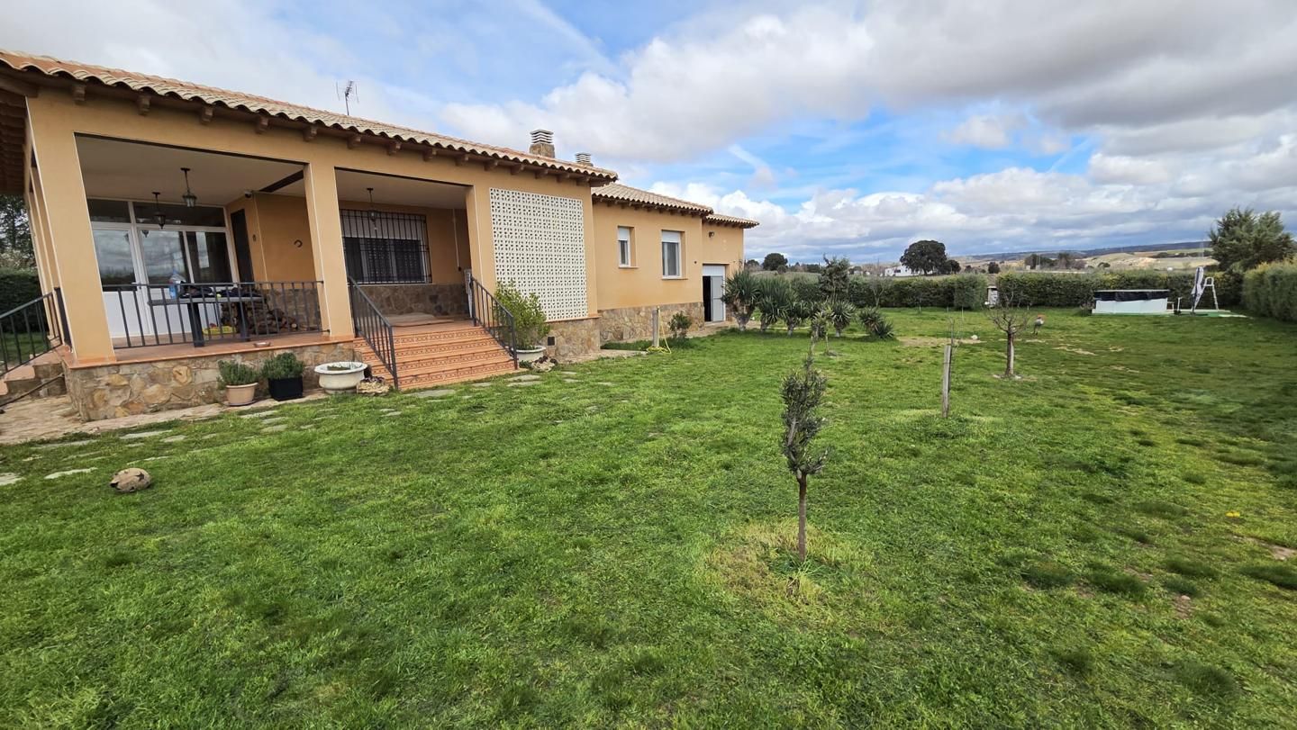 Jardín de Casa o chalet en venta en Villar de Cañas con Calefacción, Jardín privado y Internet