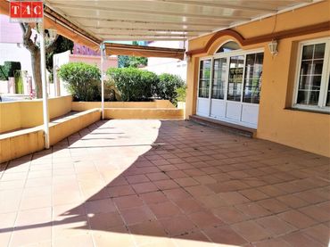Locale commerciale in vendita a Islantilla Golf