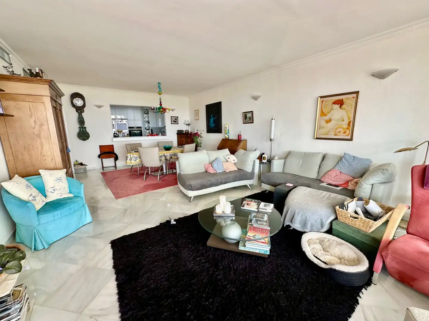 Wohnzimmer von Wohnungen zur Miete in Benahavís mit Klimaanlage, Terrasse und Abstellraum