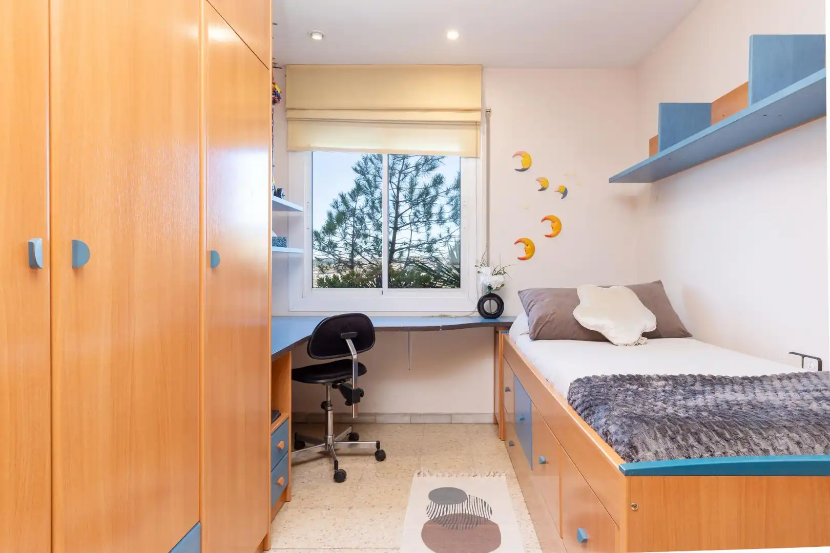 Schlafzimmer von Einfamilien-Reihenhaus zum Verkauf in Santa Perpètua de Mogoda mit Klimaanlage, Heizung und Abstellraum