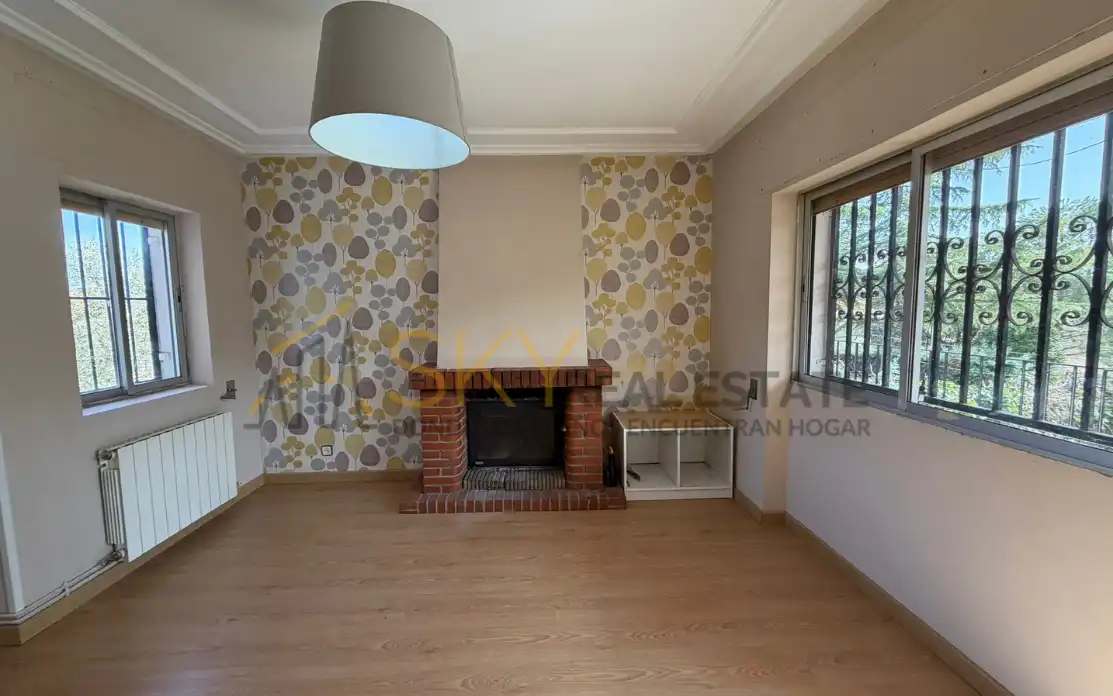Living room of Houses for sale in Valdemorillo  with Private garden, Terrace and Swimming Pool