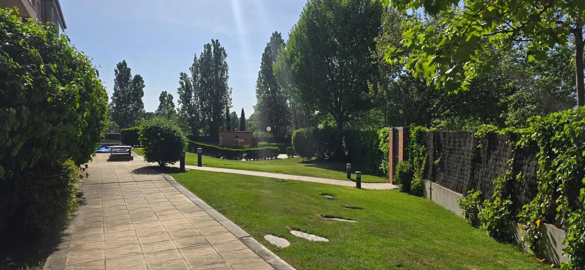 Jardí de Pis en venda en Las Rozas de Madrid amb Calefacció, Terrassa i Piscina comunitària
