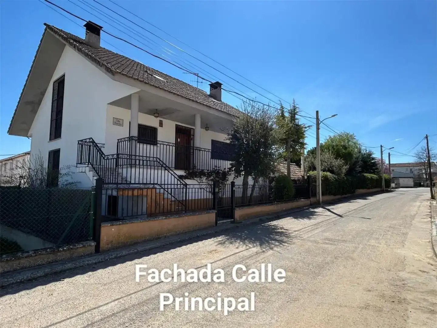 Exterior view of Houses for sale in Reíllo  with Furnished