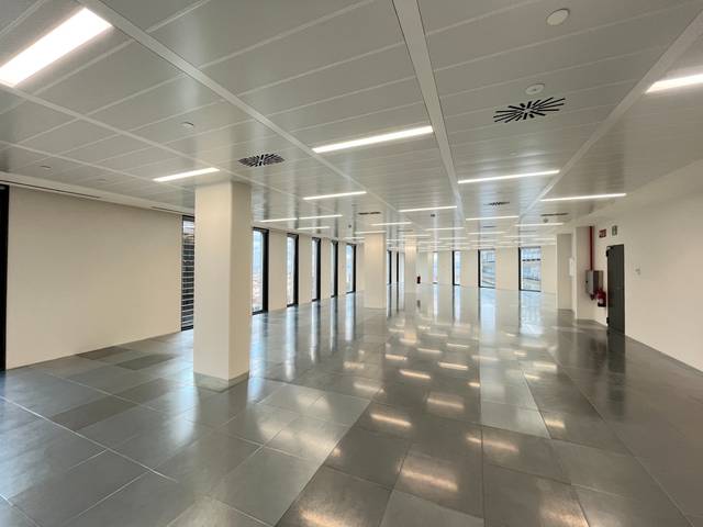 Oficina en Alquiler en Avinguda Diagonal en El Parc i la Llacuna del Poblenou