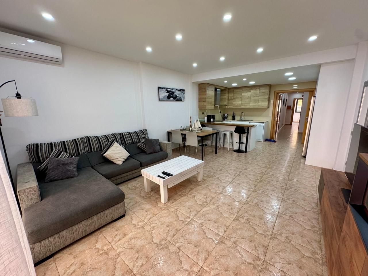 Planta baja for sale in Ripollet  with Air Conditioner and Terrace