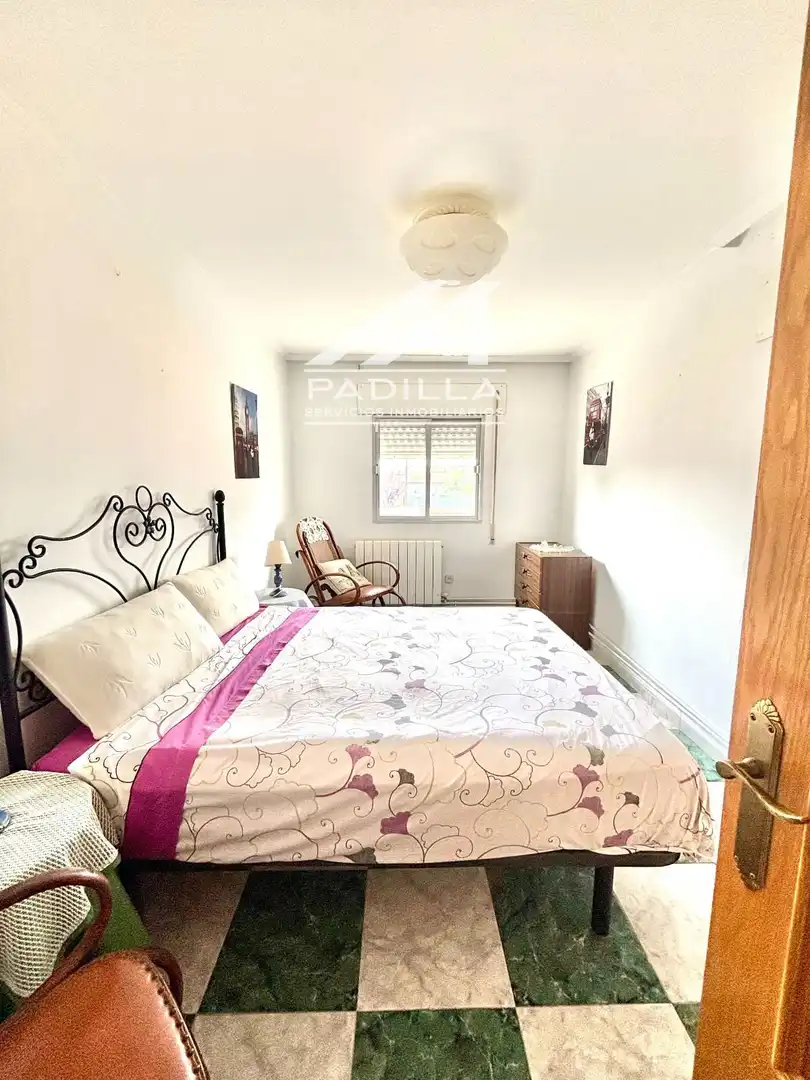Habitación de Casa o chalet en venta en El Viso de San Juan con Calefacción, Trastero y Piscina