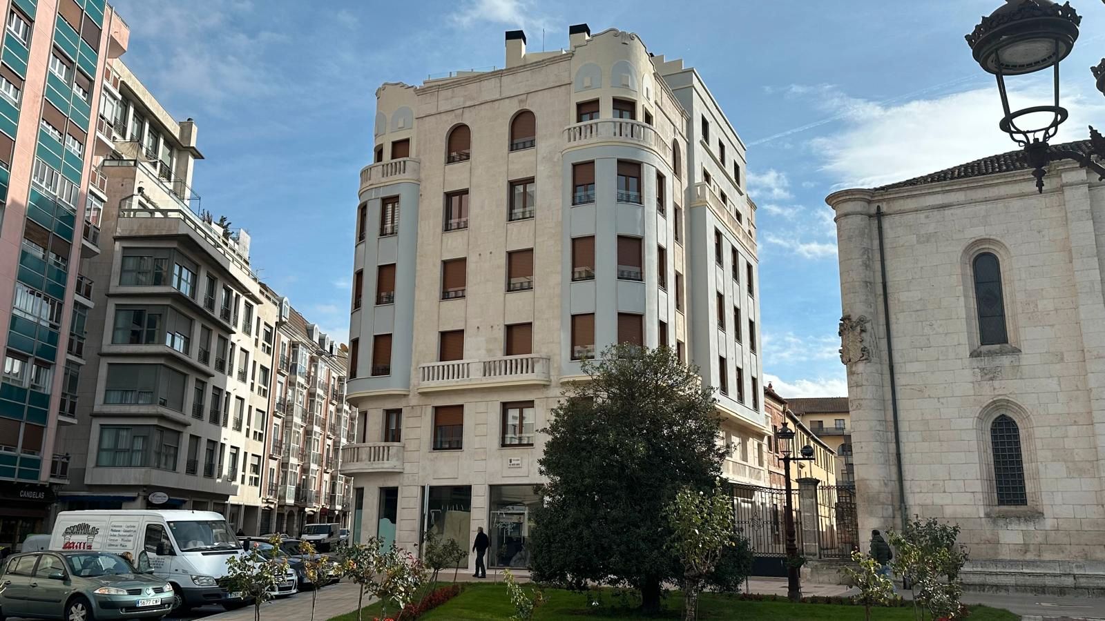 Exterior view of Flat for sale in Burgos Capital  with Heating, Parquet flooring and Storage room