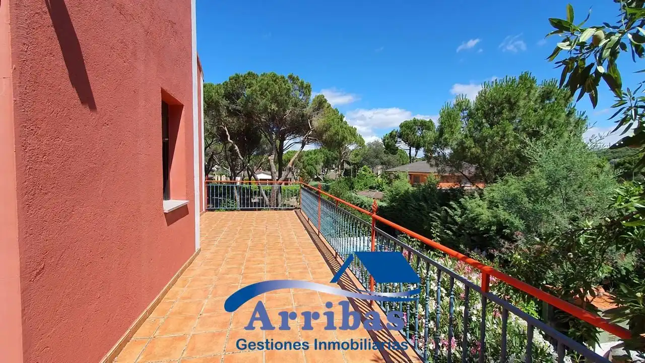 Jardín de Casa o chalet en venta en Almorox con Aire acondicionado, Calefacción y Jardín privado