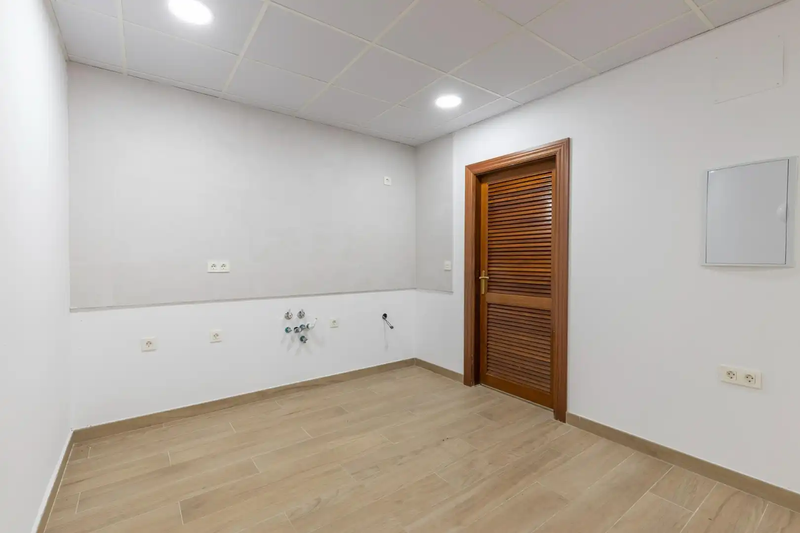 Local comercial en venda a Calle Almona de San Juan de Dios, imagen 10