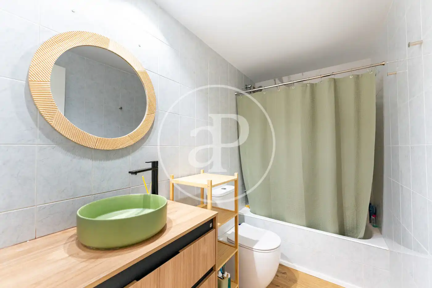 Bathroom of Attic for rent in  Palma de Mallorca  with Air Conditioner, Heating and Terrace