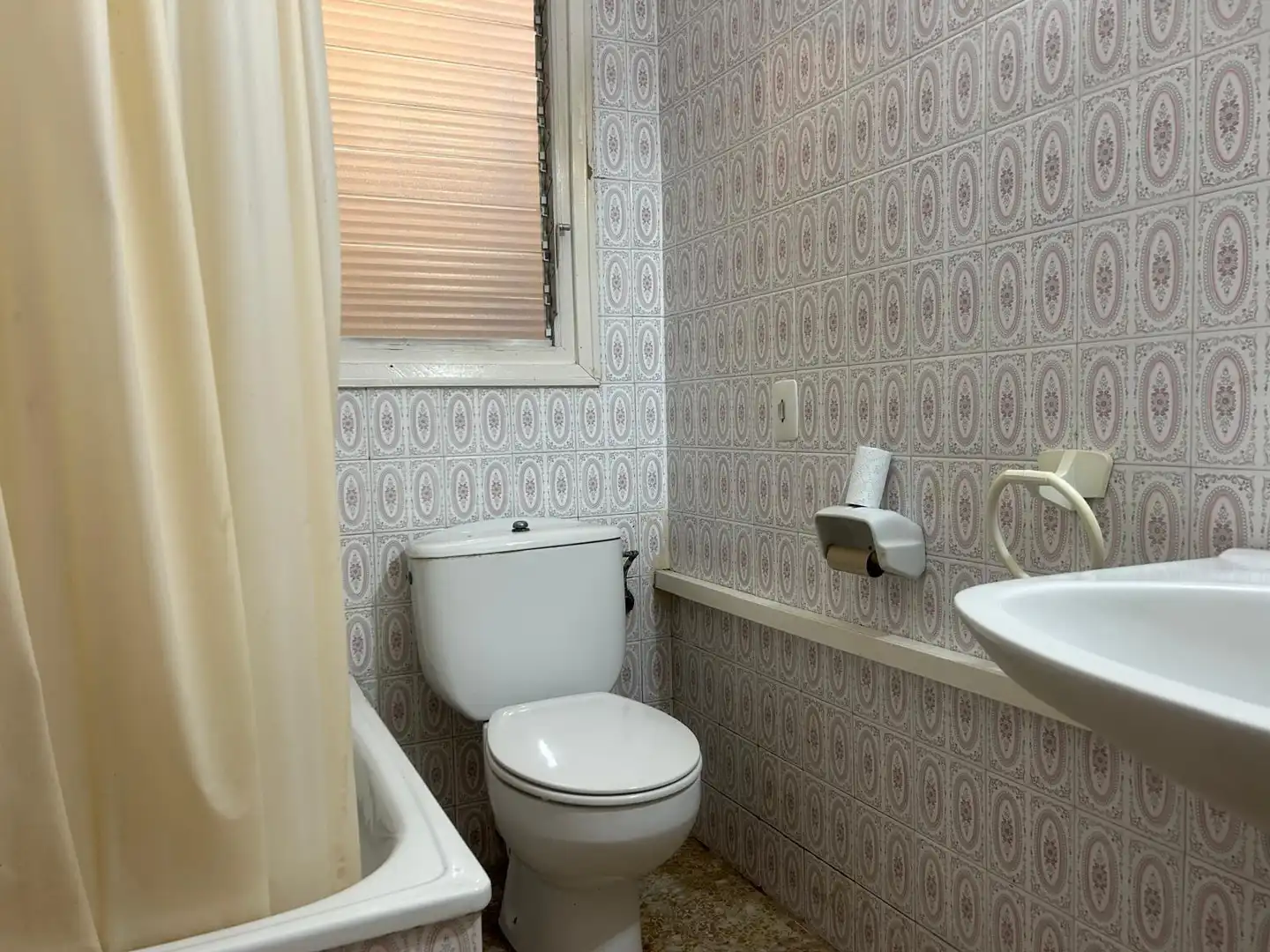 Bathroom of Flat for sale in La Ràpita  with Terrace and Balcony