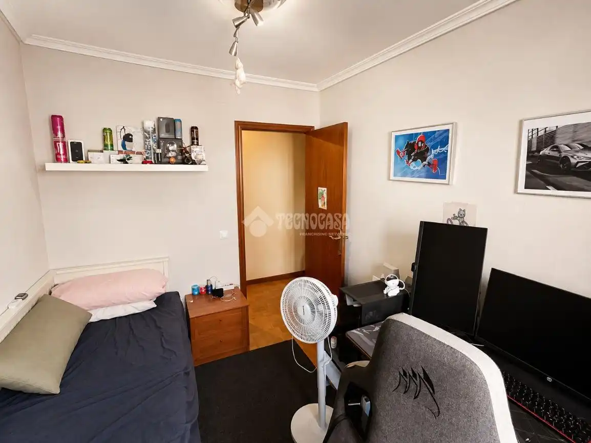 Habitación de Piso en venta en San Fernando de Henares con Calefacción, Parquet y Terraza