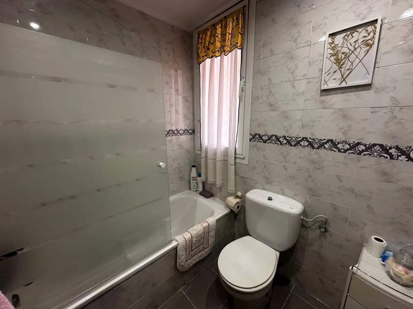 Bathroom of Flat for rent in Gijón 