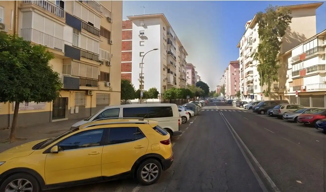 Außenansicht von Wohnung zum Verkauf in Sevilla