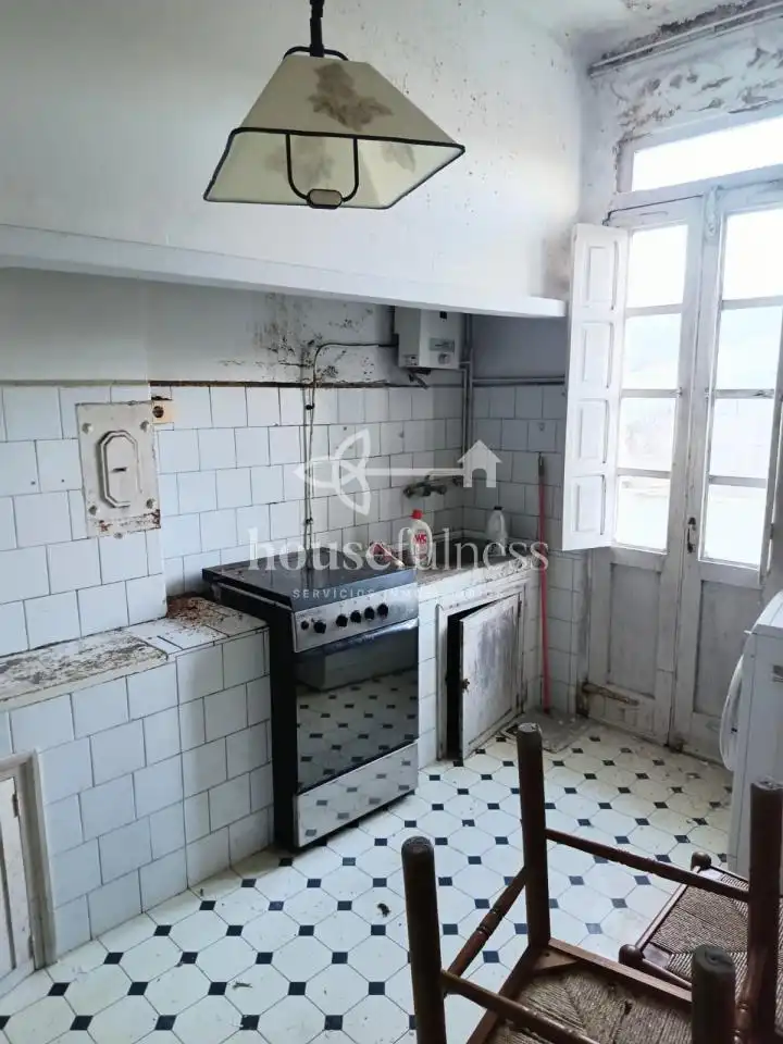 Cocina de Edificio en venta en Ferrol