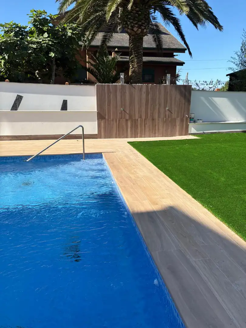 Swimming pool of Flat for sale in Barreiros  with Heating, Terrace and Storage room