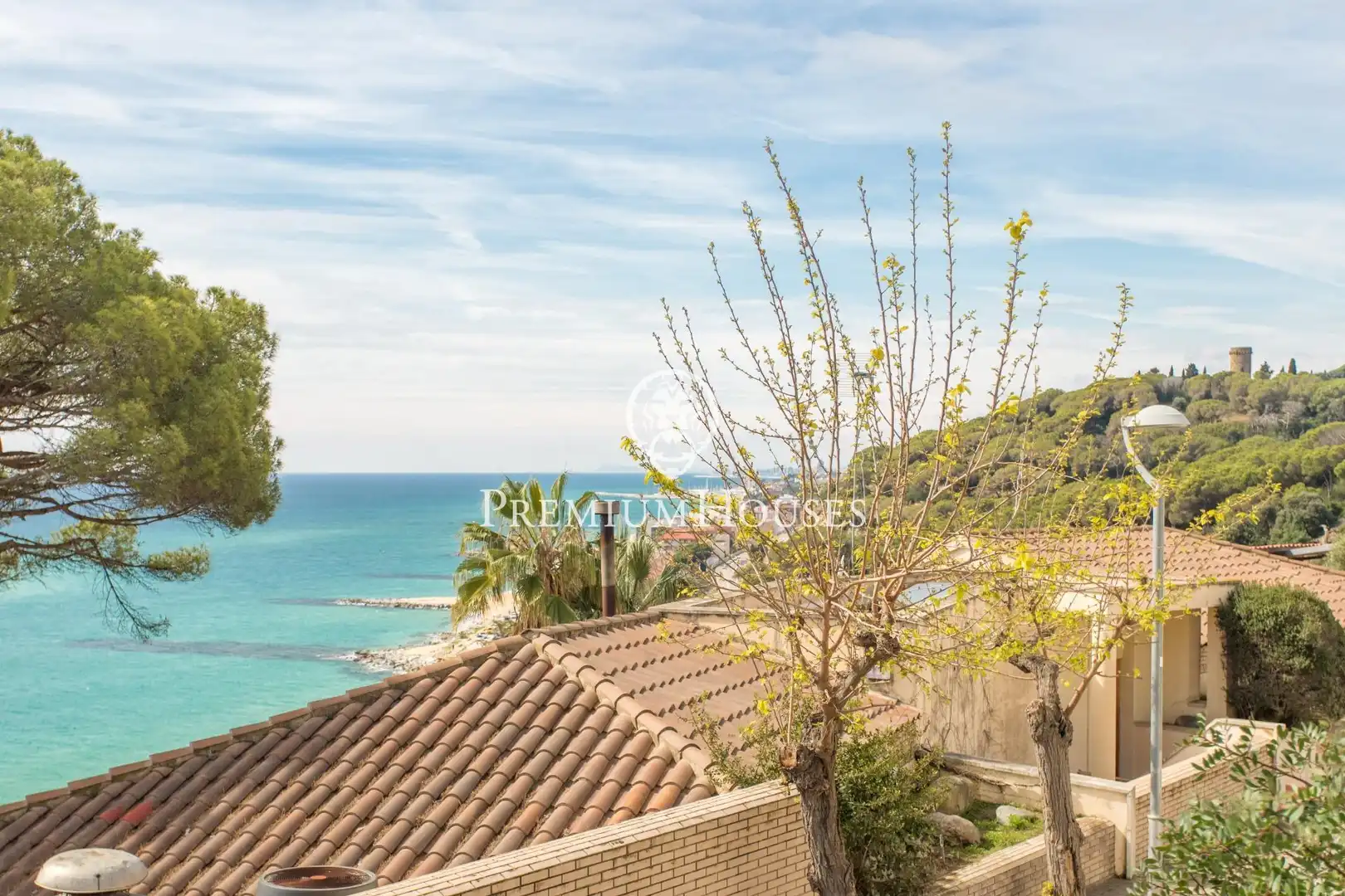 Vista exterior de Casa o xalet en venda en Arenys de Mar amb Calefacció, Jardí privat i Terrassa