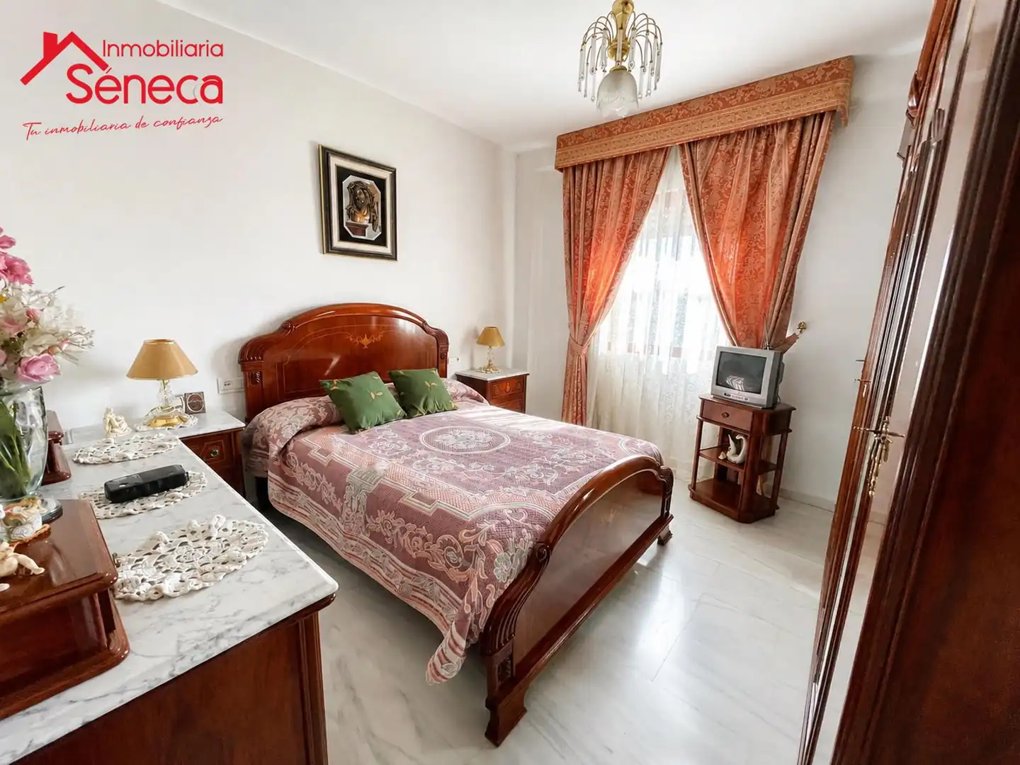 Bedroom of Flat for sale in Córdoba  with Air Conditioner, Heating and Swimming Pool