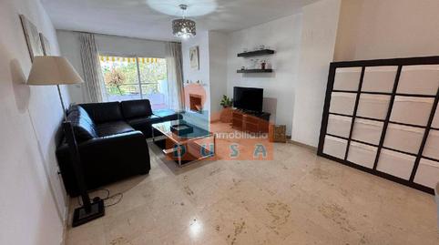 Foto 2 de Piso de alquiler en Guadalmina Alta, Málaga