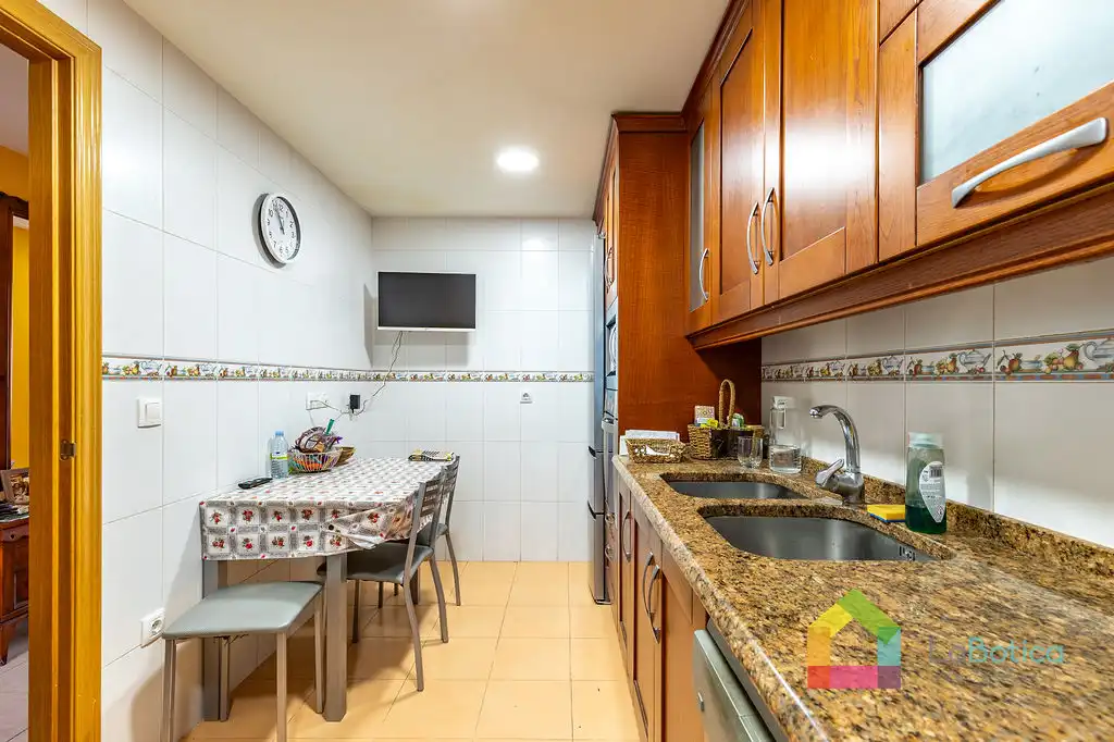 Kitchen of Detached homes for sale in Toledo  with Air Conditioner, Heating and Terrace