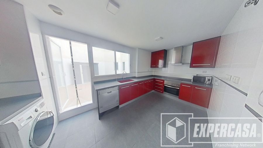 Kitchen of Flat for sale in  Valencia Capital  with Air Conditioner, Heating and Terrace