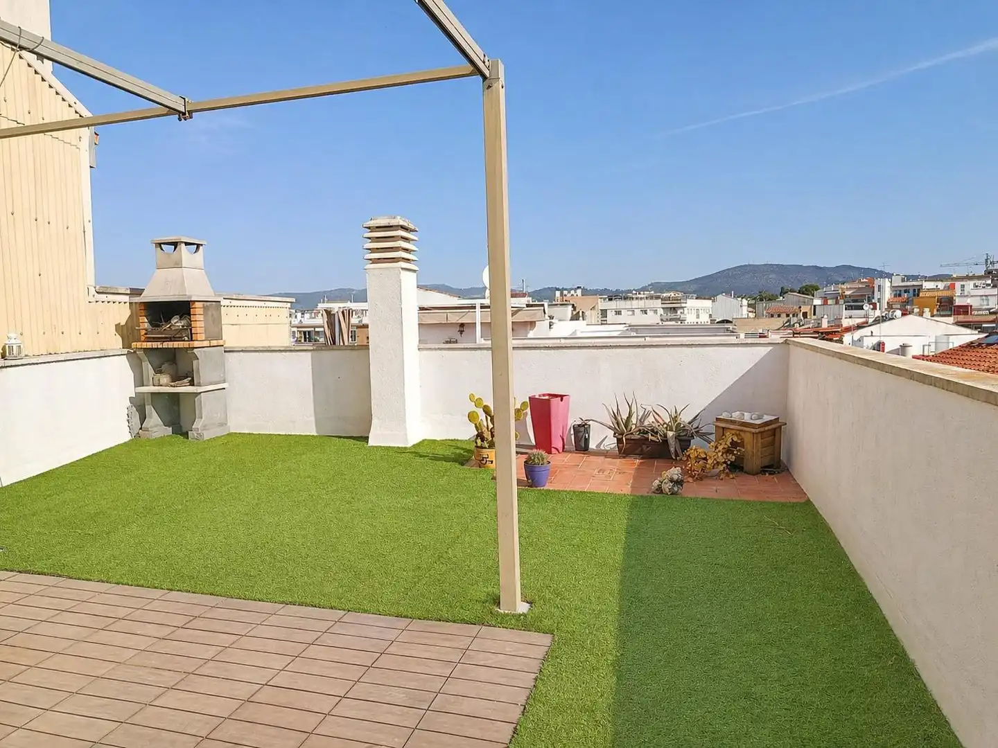 Terrassa de Casa o xalet en venda en Sant Pere de Ribes amb Calefacció, Terrassa i Traster