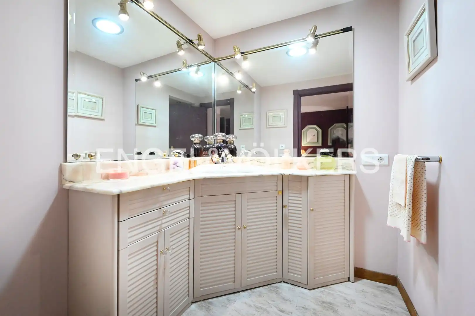 Baño de Casa o chalet en venta en Reocín con Calefacción, Jardín privado y Terraza