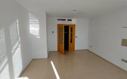 Flat for sale in Vila-real  with Air Conditioner and Balcony