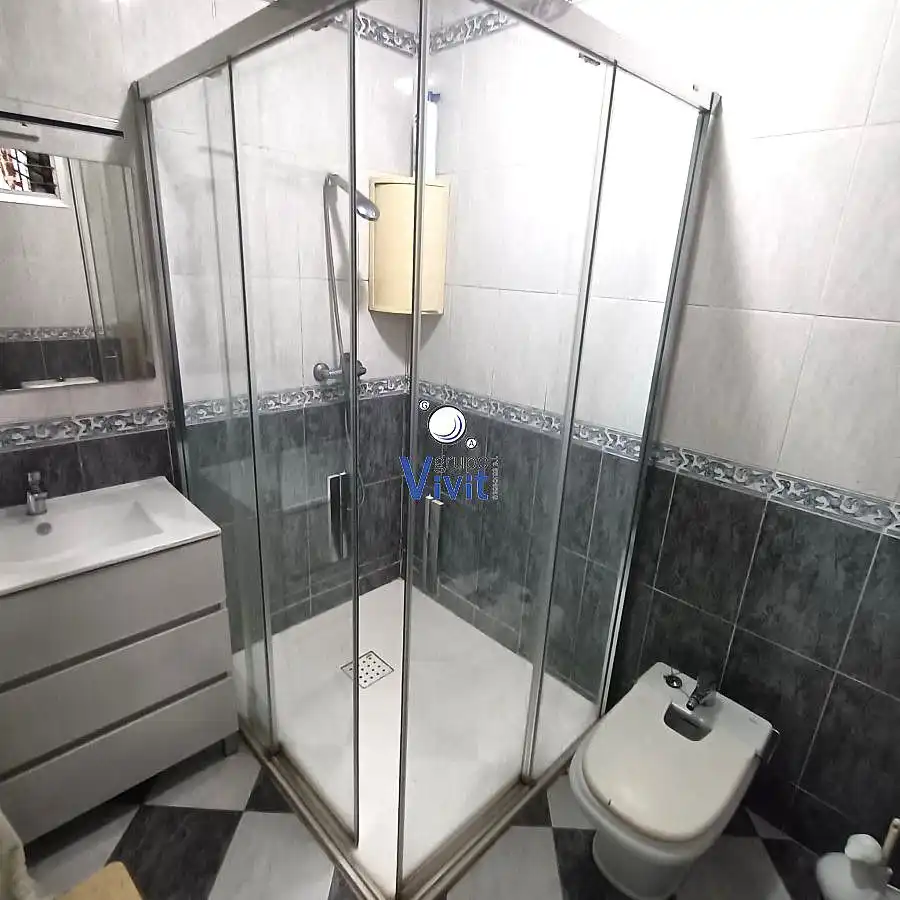 Bathroom of Houses for sale in Alcalá de Guadaira  with Storage room
