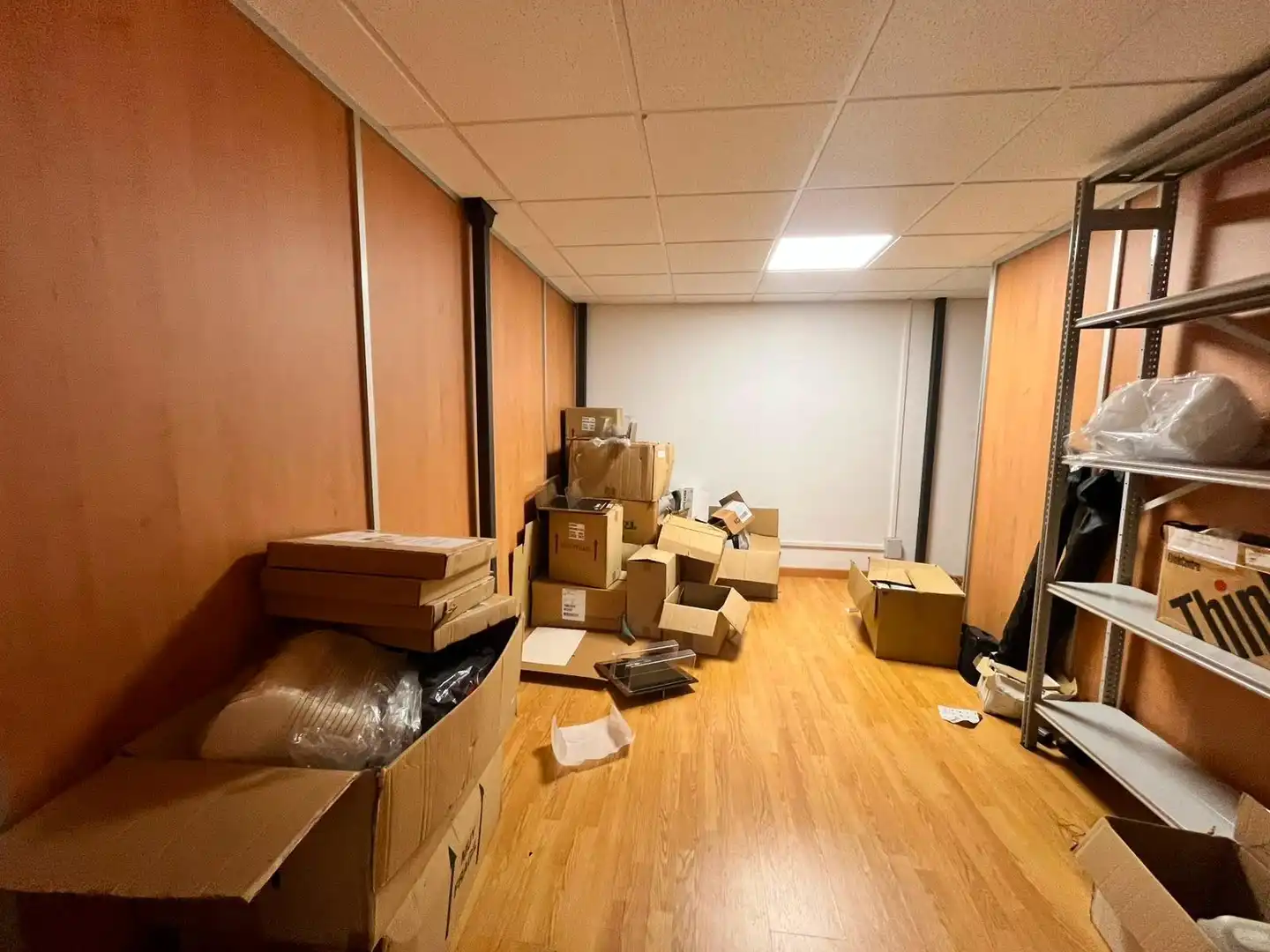 Fabrikhallen zur Miete in Basauri 