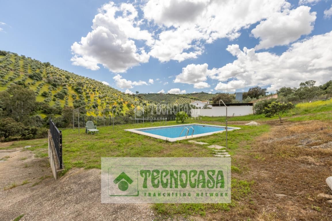 Jardí de Finca rústica en venda en Montoro
