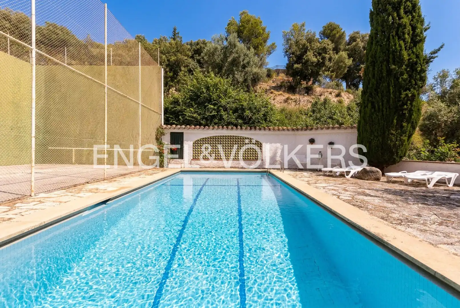 Piscina de Casa o xalet en venda en Premià de Dalt amb Calefacció, Jardí privat i Terrassa