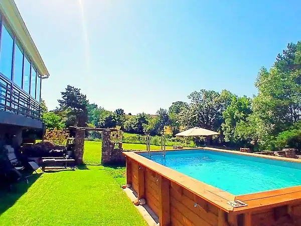 Piscina de Pis en venda en Las Rozas de Valdearroyo  amb Terrassa, Piscina i Balcó