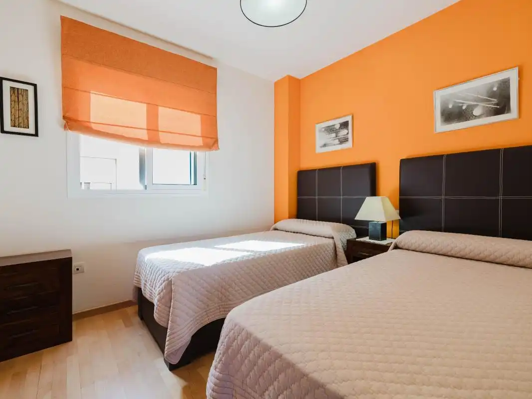 Habitación de Ático en venta en Torremolinos con Aire acondicionado, Calefacción y Jardín privado